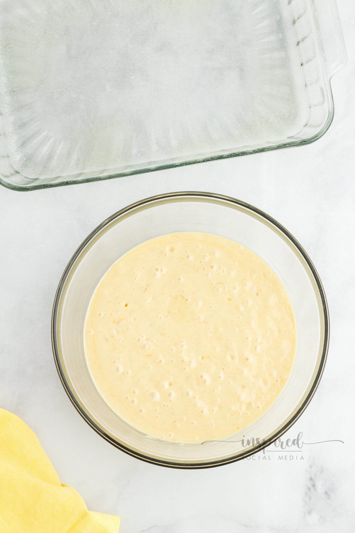 Banana Snack Cake with Cinnamon Sugar Cream Cheese Frosting