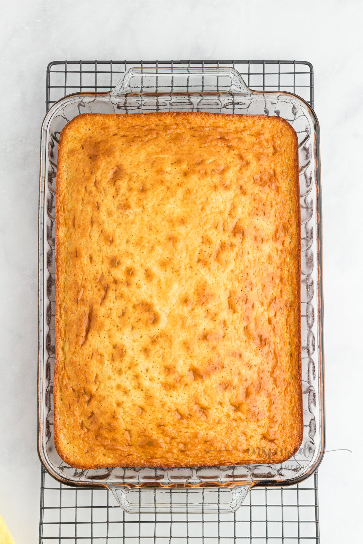 Banana Snack Cake with Cinnamon Sugar Cream Cheese Frosting